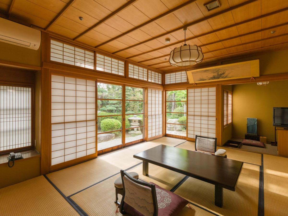 Hagi No Yado Tomoe Hotel Buitenkant foto