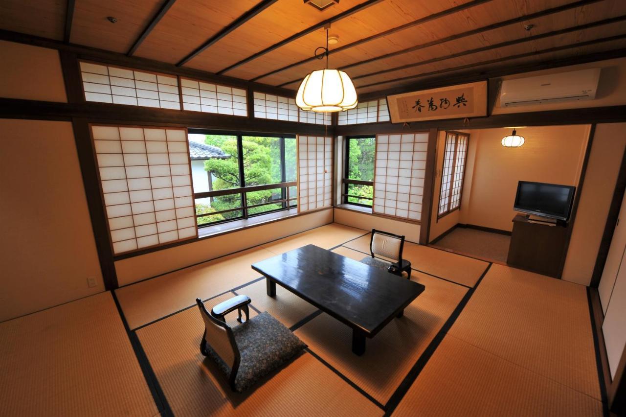 Hagi No Yado Tomoe Hotel Buitenkant foto