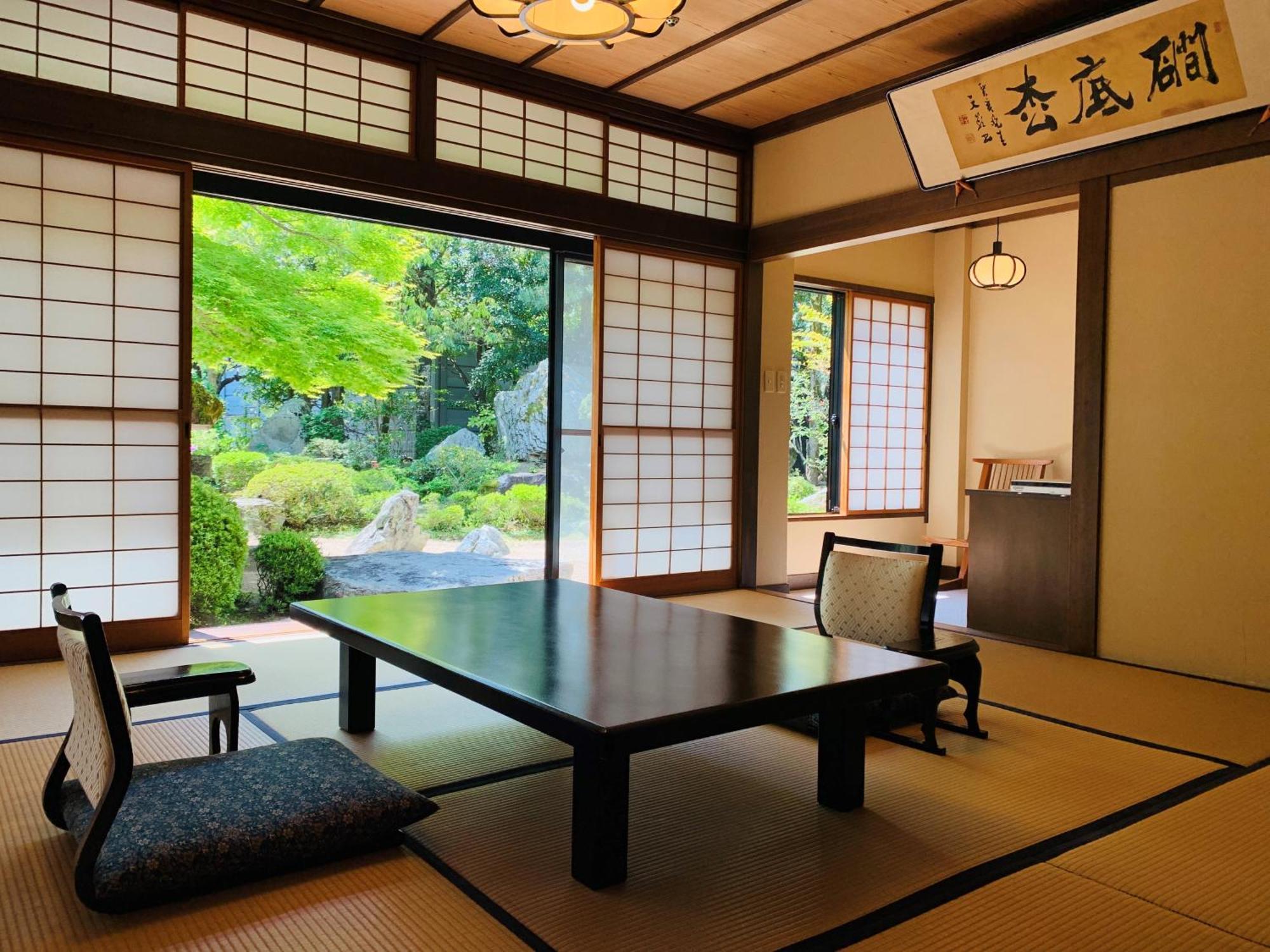 Hagi No Yado Tomoe Hotel Buitenkant foto