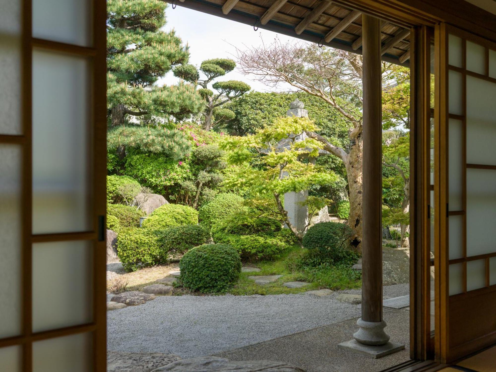 Hagi No Yado Tomoe Hotel Buitenkant foto